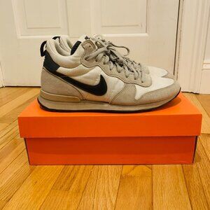Men's J.Crew Nike Internationalist Mid Sneakers Size 8.5